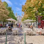 Mspc Trendy & Classic 2 Bedroom Appartement *